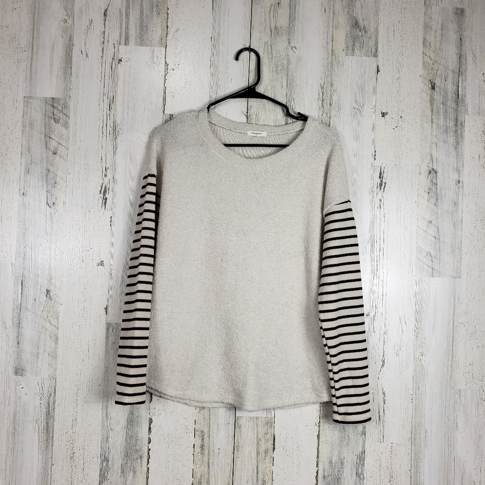 12 pm by mon ami sweater size small